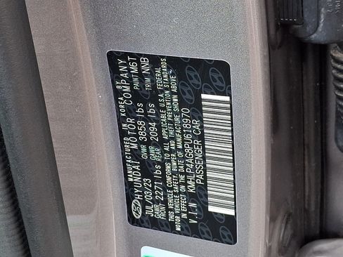 Certified 2023 Hyundai Elantra Limited FWD image 29