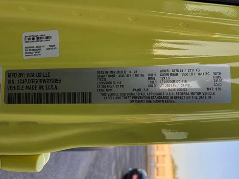 New 2024 Jeep Wrangler Unlimited Rubicon w/ Convenience Group image 30