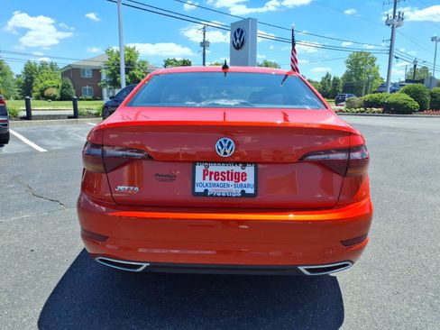 Used 2019 Volkswagen Jetta SEL Premium FWD image 3