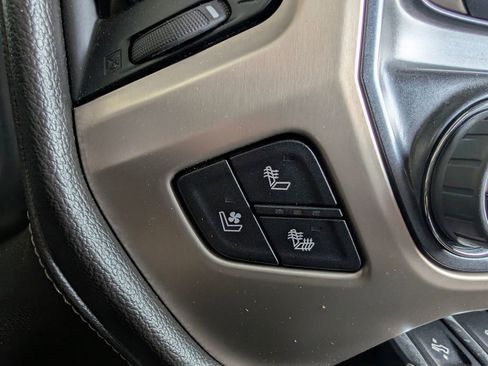 Used 2019 GMC Sierra 3500 Denali image 22