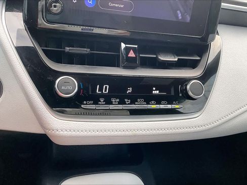 Used 2025 Toyota Corolla SE FWD image 29