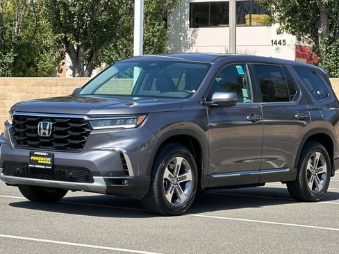 Certified 2025 Honda Pilot EX-L image 8
