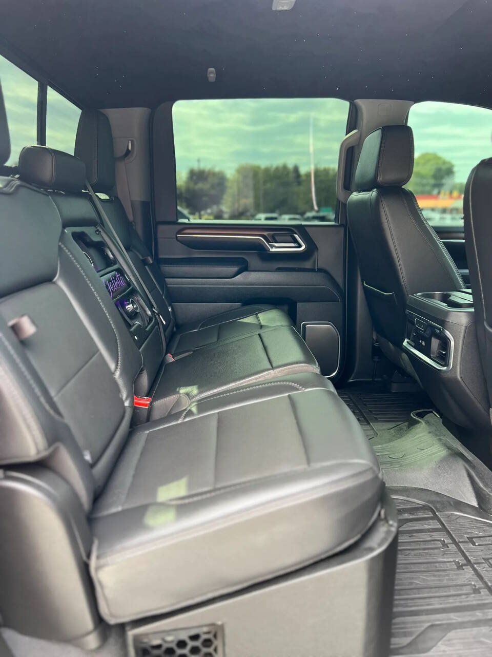 Used 2024 GMC Sierra 3500 Denali w/ Technology Package AWD/4WD image 25