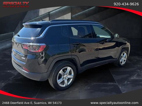Used 2024 Jeep Compass Latitude AWD/4WD image 10