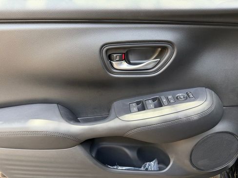 New 2026 Honda HR-V LX image 11