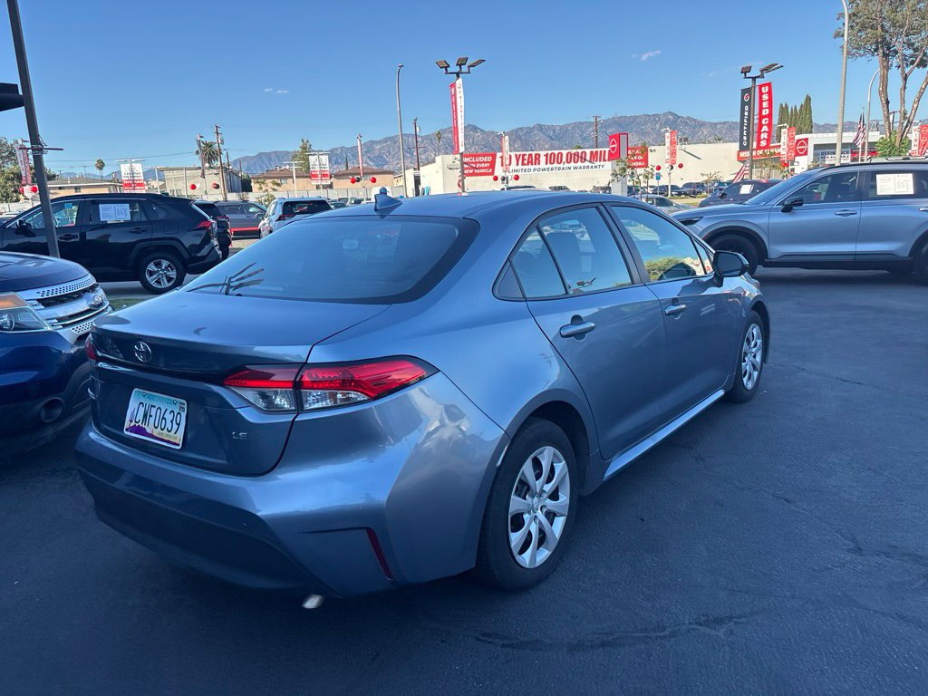 Used 2025 Toyota Corolla LE FWD image 4