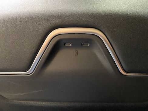 Certified 2025 Lincoln Navigator Reserve AWD/4WD image 33
