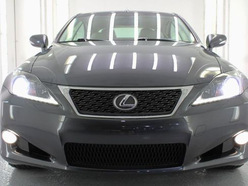 Used 2011 Lexus IS 250C image 35