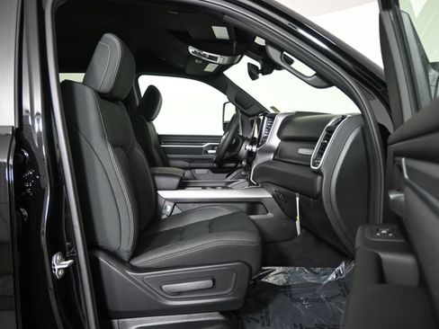 Used 2026 RAM 1500 Big Horn AWD/4WD image 14