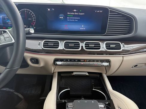 Used 2025 Mercedes-Benz GLE 450e 4MATIC image 15