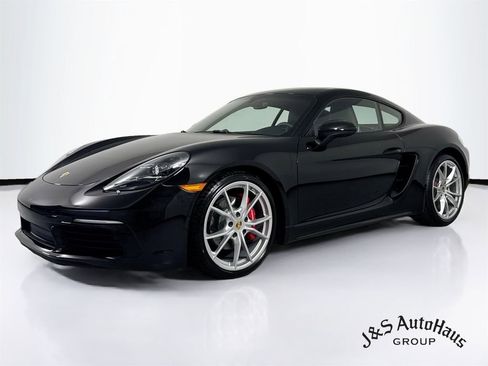 Used 2025 Porsche 718 Cayman S w/ Premium Package RWD image 3