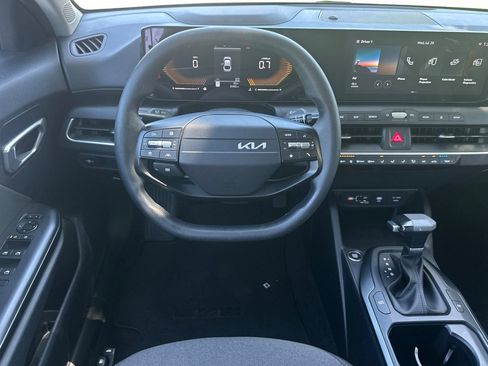 Certified 2025 Kia K4 FWD image 11