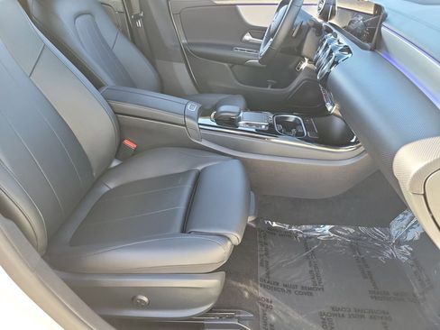 Used 2023 Mercedes-Benz CLA 250 w/ Premium Package image 21