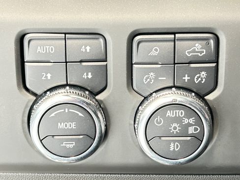Used 2023 GMC Sierra 1500 AT4X AWD/4WD image 21