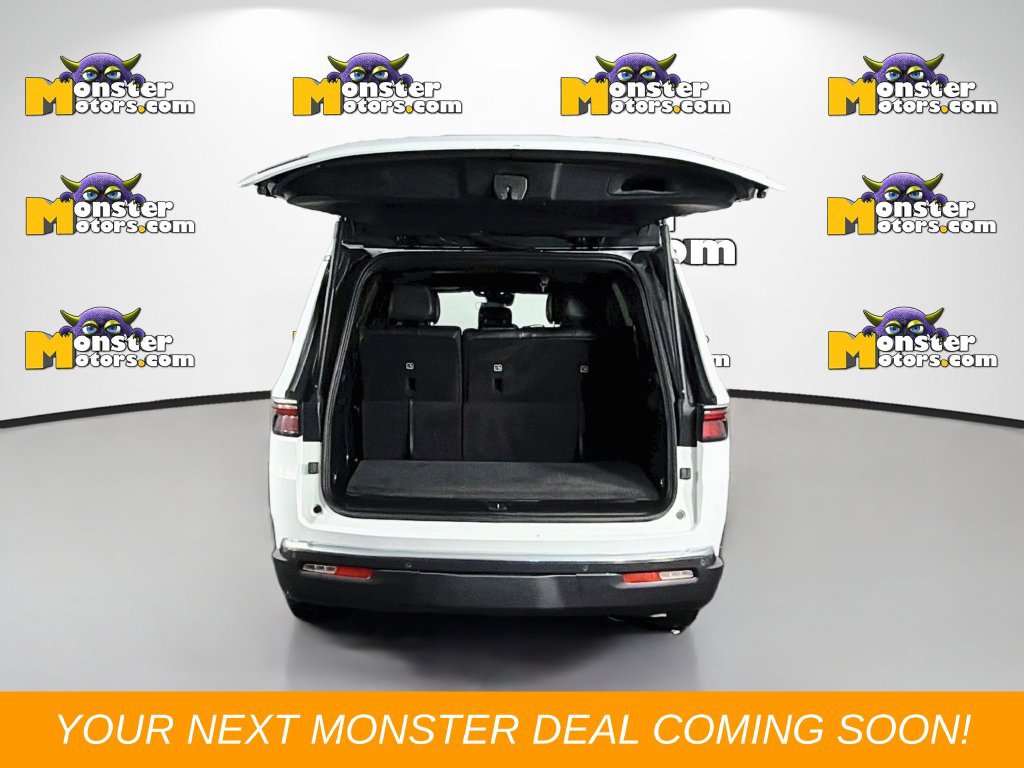 Used 2022 Jeep Wagoneer Series II w/ Premium Group I AWD/4WD image 27