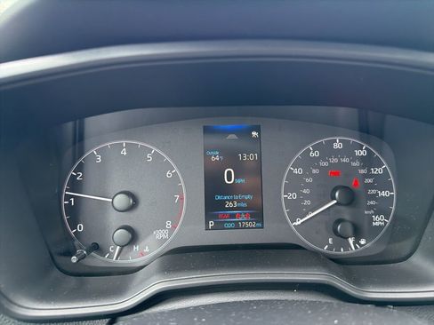 Used 2025 Toyota Corolla LE FWD image 11