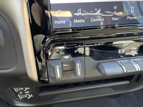 Certified 2024 RAM 2500 Laramie image 25