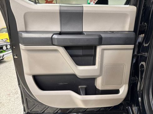 Used 2022 Ford F250 XL w/ STX Appearance Package image 40