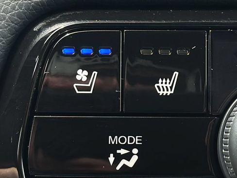 Certified 2026 Honda Pilot Black Edition image 34