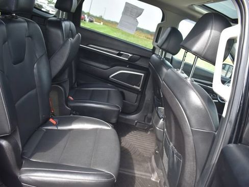 Certified 2023 Kia Telluride S w/ S Sunroof Package AWD/4WD image 14