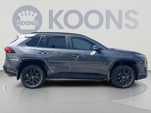 Used 2025 Toyota RAV4 SE AWD/4WD image 8