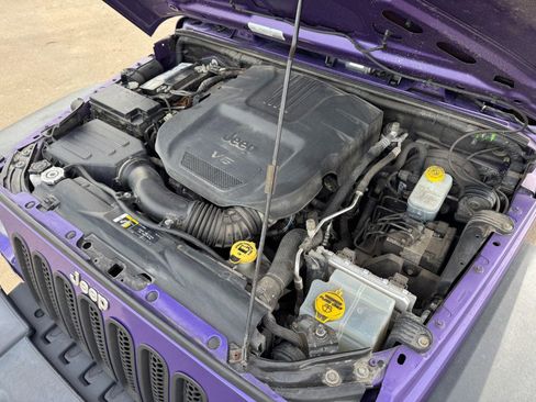 Used 2018 Jeep Wrangler Unlimited Sport S image 22