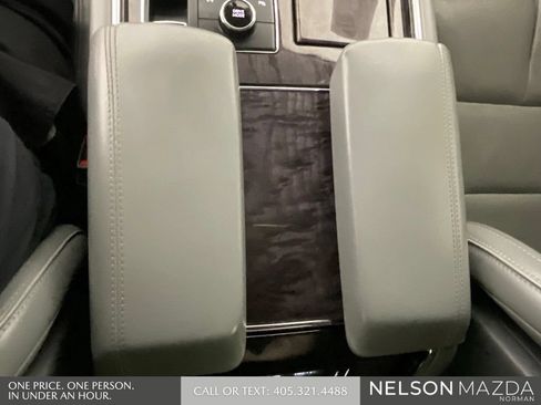 Used 2019 Lincoln Navigator L Select RWD image 41