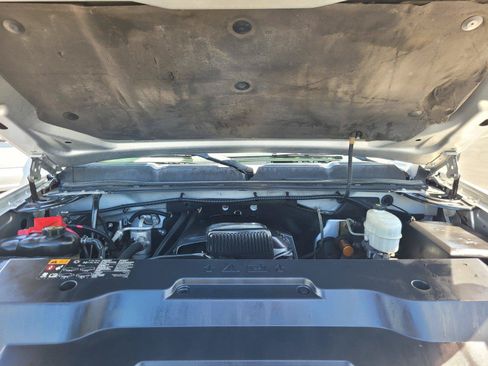 Used 2013 Chevrolet Silverado 2500 LT w/ Interior Plus Package AWD/4WD image 36