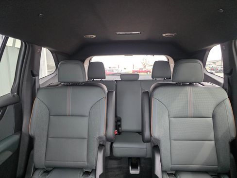 Used 2026 GMC Acadia AT4 w/ Super Cruise Package AWD/4WD image 26