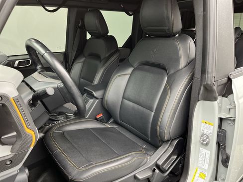 Used 2023 Ford Bronco Badlands AWD/4WD image 9