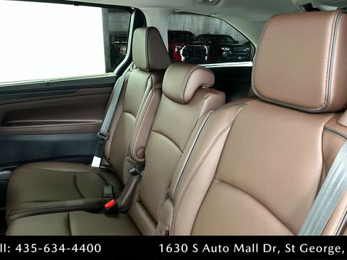 New 2026 Honda Odyssey Touring image 19