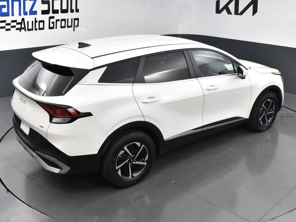 Used 2023 Kia Sportage LX FWD image 13