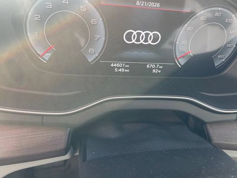 Used 2023 Audi Q5 2.0T Prestige w/ Prestige Package AWD/4WD image 7