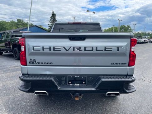 Used 2024 Chevrolet Silverado 1500 Custom Trail Boss w/ LPO, Dark Essentials Package AWD/4WD image 7