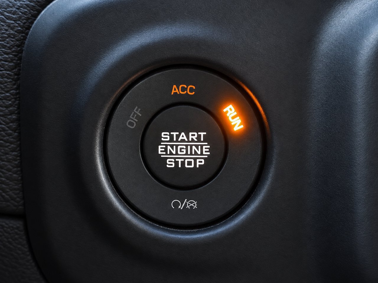 Used 2022 Jeep Wrangler Unlimited Sahara w/ Cold Weather Group AWD/4WD image 21