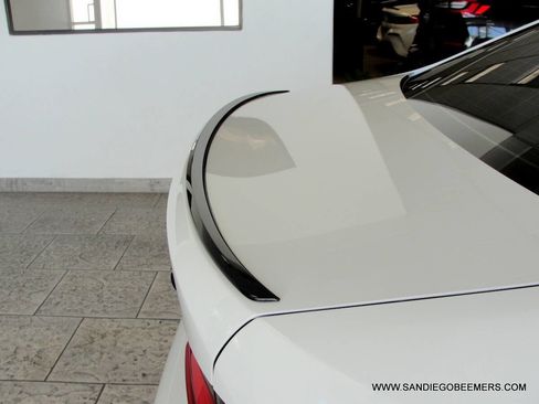 Used 2023 BMW 330i Sedan w/ M Sport Package RWD image 8