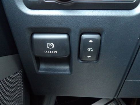 Used 2022 Ford F150 Lariat AWD/4WD image 24