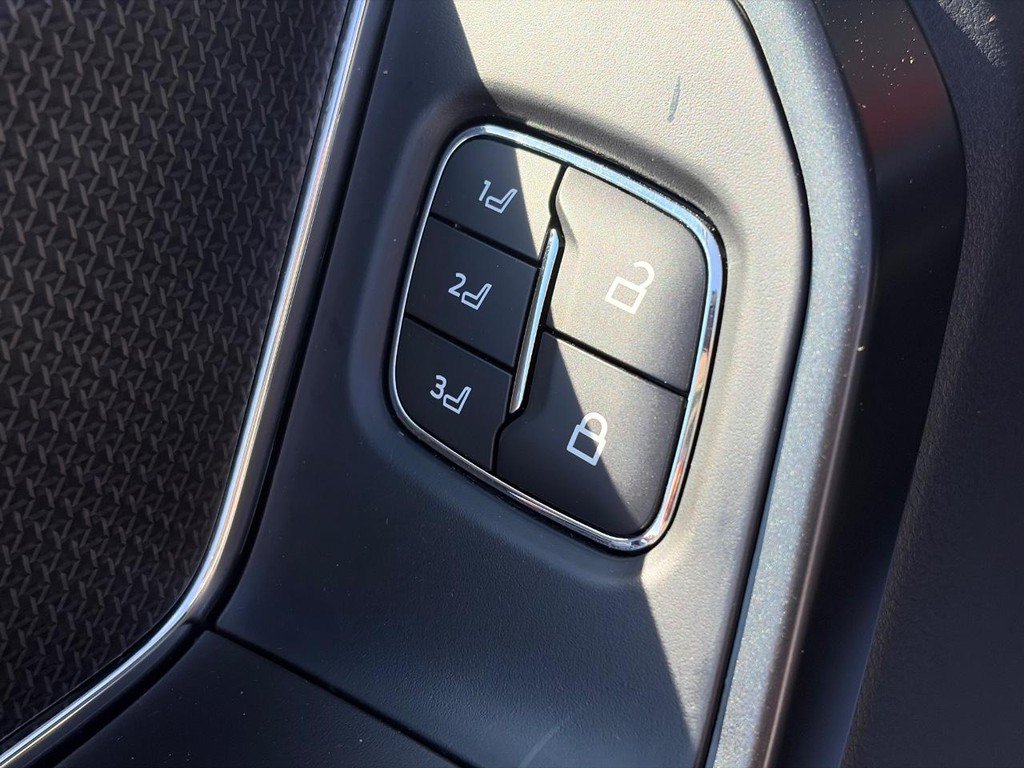 Used 2024 Ford F150 Raptor AWD/4WD image 25