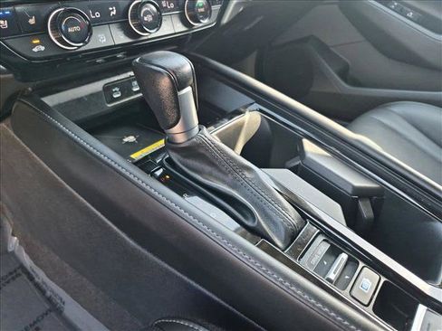 Used 2023 Honda Accord Touring image 12