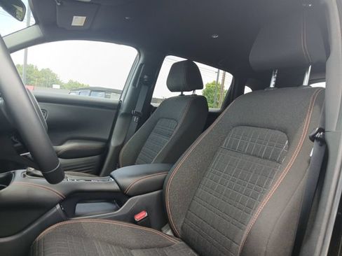 Certified 2025 Honda HR-V Sport image 12