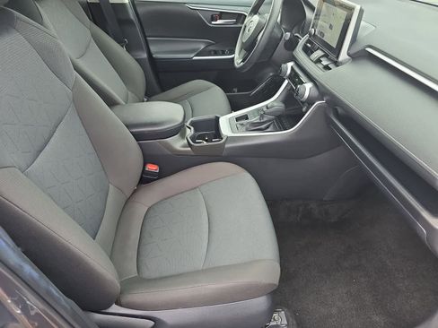 Used 2025 Toyota RAV4 XLE image 12