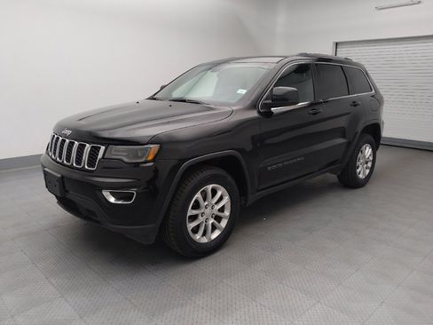 Used 2021 Jeep Grand Cherokee Laredo AWD/4WD image 2