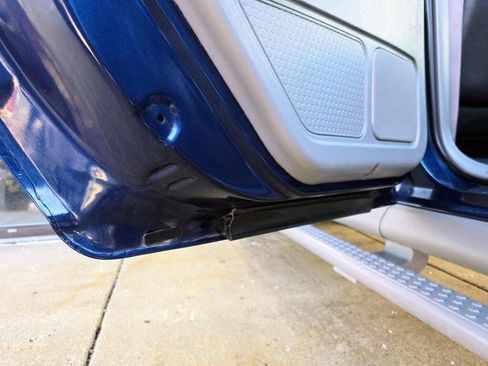 Used 2003 Ford Explorer Sport Trac 2WD image 26