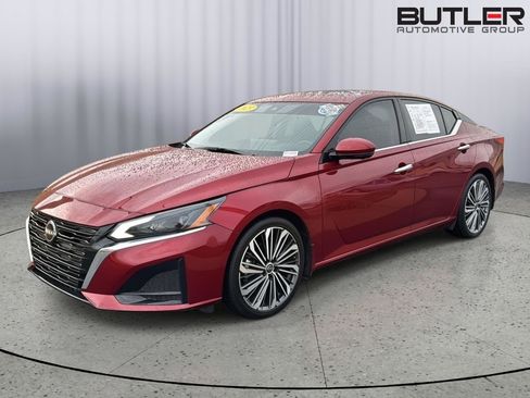 Used 2023 Nissan Altima 2.5 SL image 2