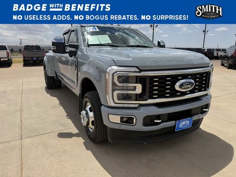 Used 2024 Ford F350 Limited AWD/4WD image 1