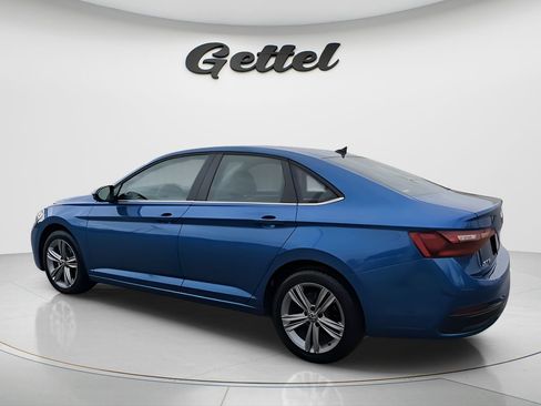 Used 2024 Volkswagen Jetta SE image 6