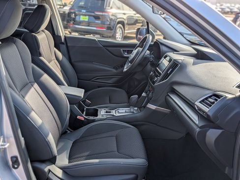 Used 2021 Subaru Forester Premium image 21