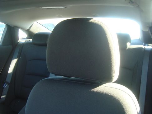 Used 2024 Chevrolet Malibu LT image 9