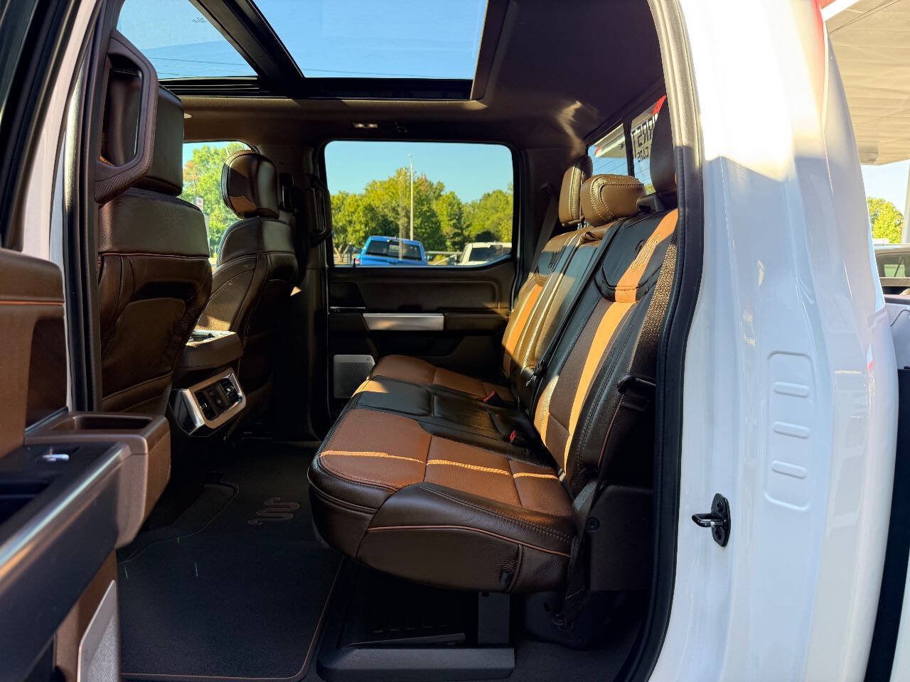 Used 2023 Ford F450 King Ranch w/ FX4 Off-Road Package AWD/4WD image 35