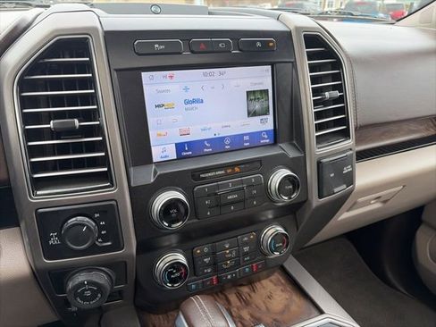 Used 2019 Ford F150 Limited w/ Trailer Tow Package image 19